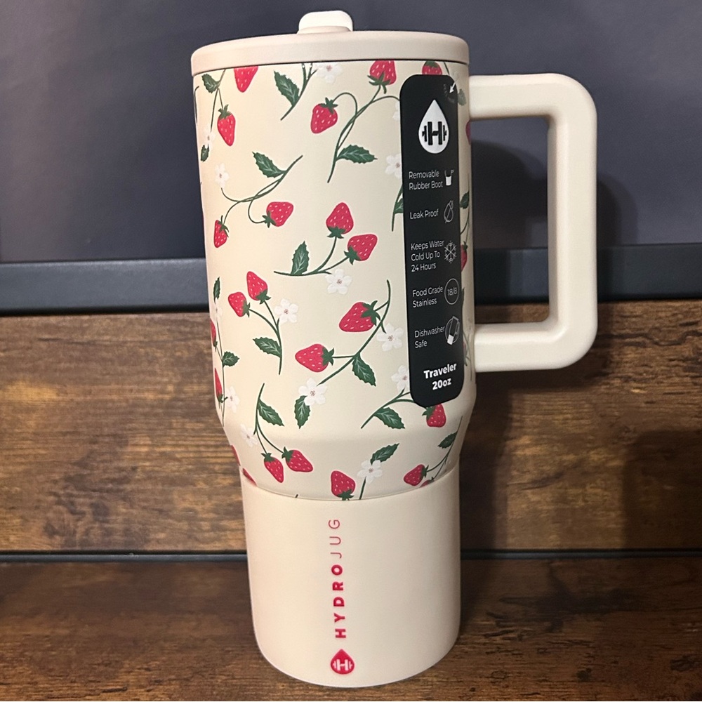 HydroJug | Cream Strawberry 20 oz Traveler Tumbler